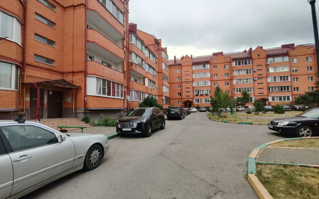 Квартира ПосуткаРу Олега Г 4 гор Больница и Кинотеатр Искра