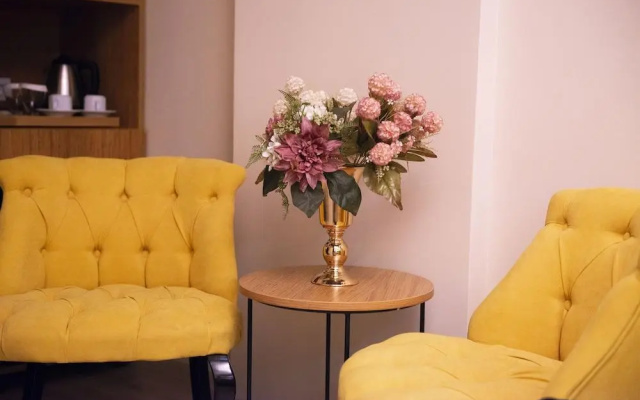 Отель Karamans Sirkeci Suites Hotel