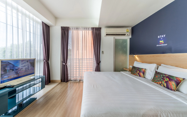 Отель Stay StreetGoose Sukhumvit 81