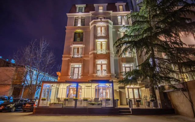 Hotel exterior · Tbilisi — photo 8