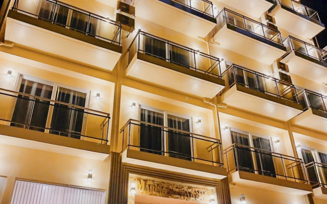 Отель Bed&Breakfast iCom Marina Seaview
