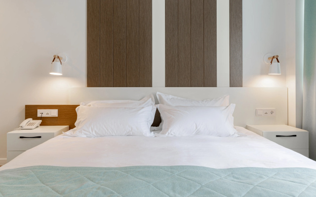 Nine Rooms