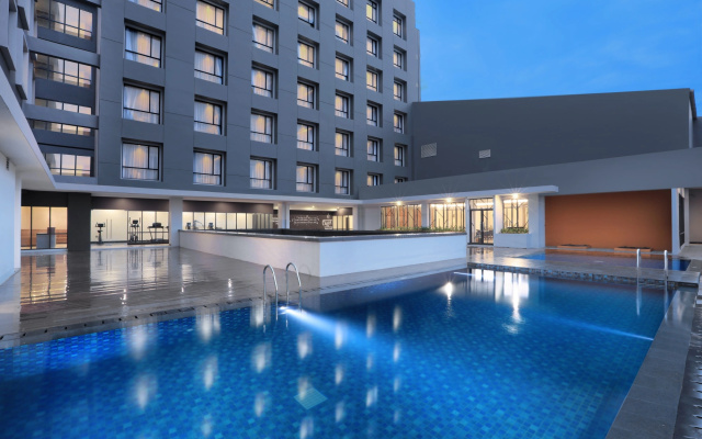 Отель Harper Palembang