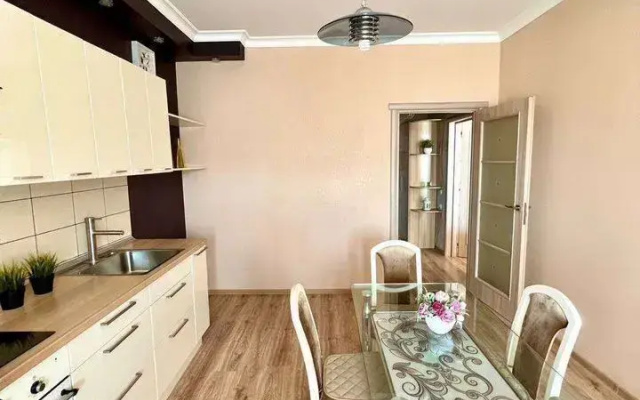Квартира на Александра Покрышкина 4/4 (83)