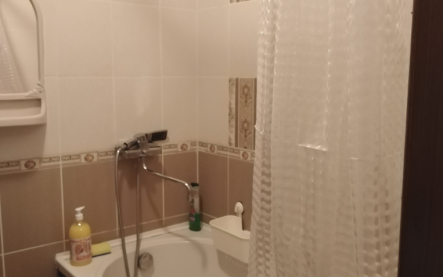Квартира на Виталия Жалнина 16