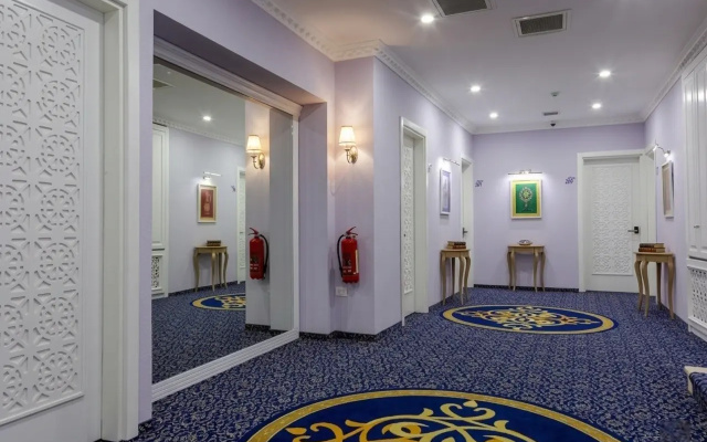 Отель Seven Palace