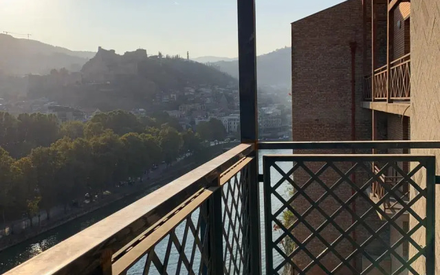 Grounds · Tbilisi — photo 12
