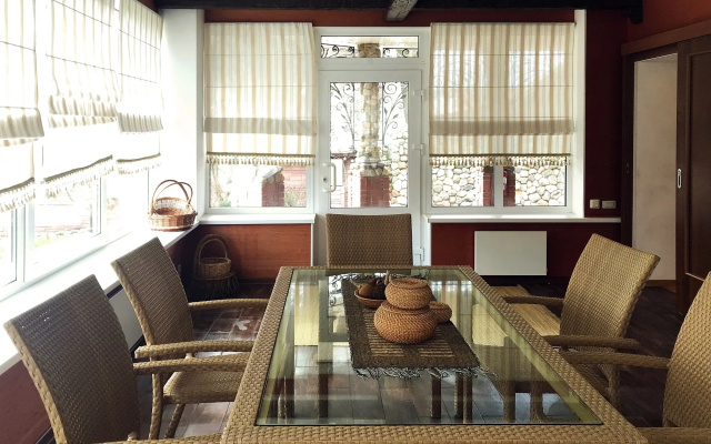 Rezedentsiya Alfyorovo Hotel