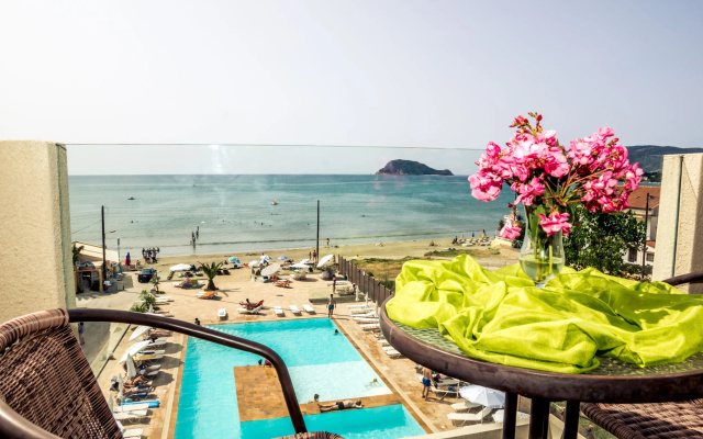 Отель Gardelli Art Resort