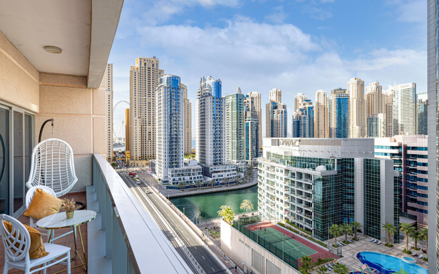 Квартира Luxury and spacious full Marina view