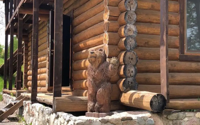 Гостевой Дом Tri Bogatyrya