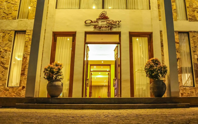 Отель Oak Ray Regency