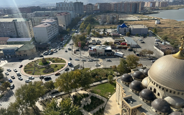 Квартира "Эленика" в Махачкале с видом на озеро и мечеть