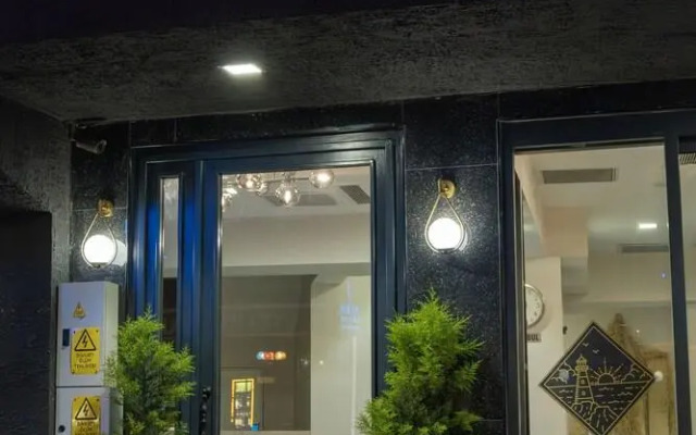 Отель Linda Port Hotel