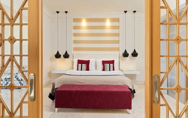 Отель JUWEIRA BOUTIQUE HOTEL - ADULTS ONLY