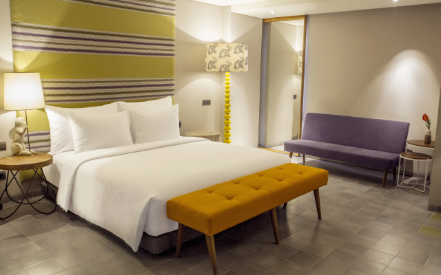 Отель Tijili Hotel Seminyak