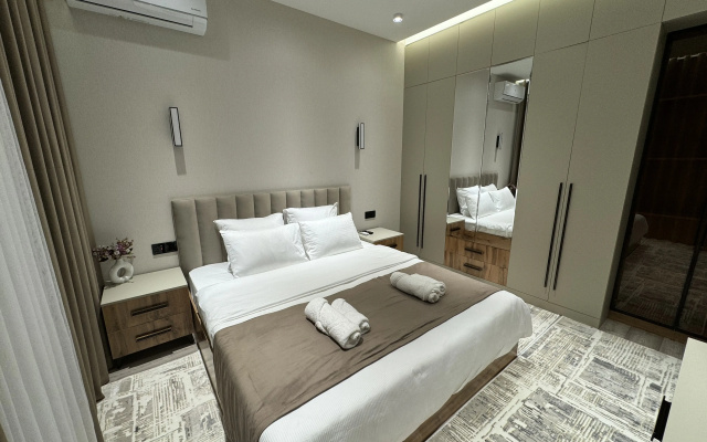 Квартира Luxury Residence by HomeLand