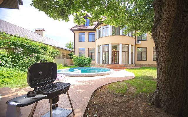 Luxury Villa