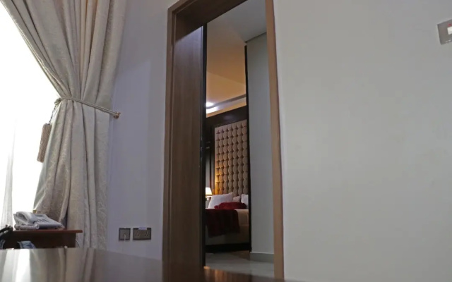 Отель Best Western Plus By Bayse LTD