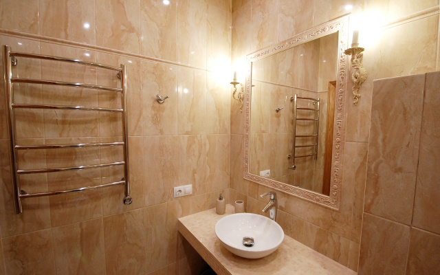 Апартаменты Life Inn near Kazan Cathedral