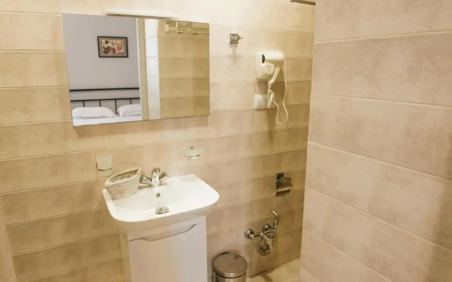 Bathroom · Tbilisi — photo 15