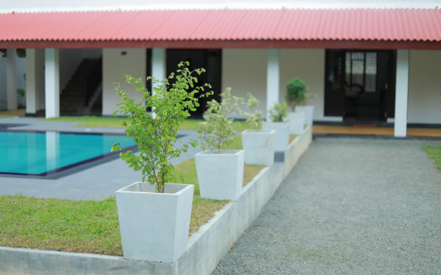 Отель Sayu Garden