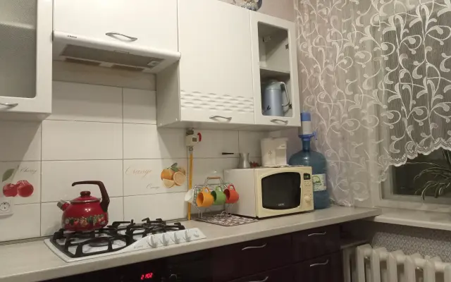 Rayon Amalienau Living Quarters