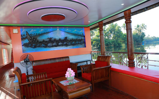 Отель Sreekrishna 3 Bedroom Private Houseboat