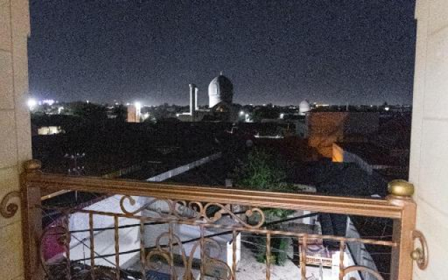 Hotel Crystal