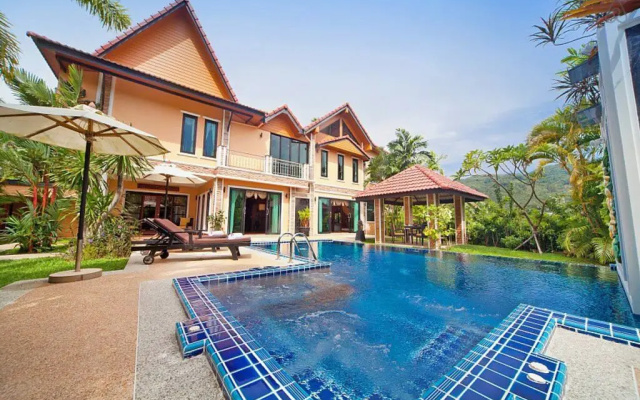 Вилла Thai Pool Villa with Pool and Parking