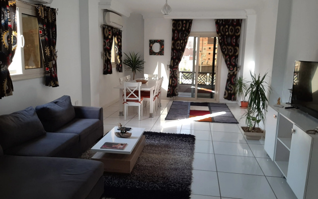 Апарт-отель Pyramids Gem Plaza Luxury Hotel Apartments