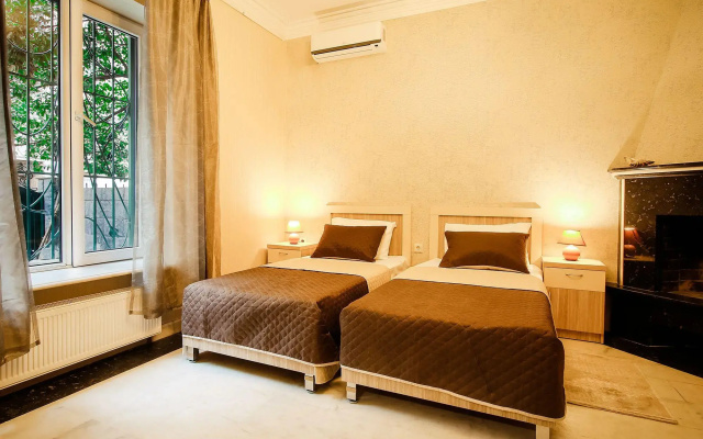 Guest rooms · Tbilisi — photo 35