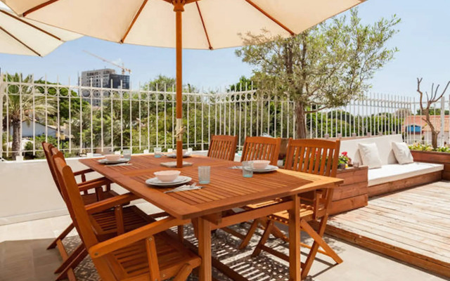Апартаменты Terrace & View on Dallal Square by FeelHome