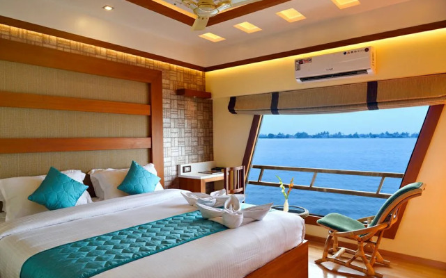 Отель Kerala Houseboats