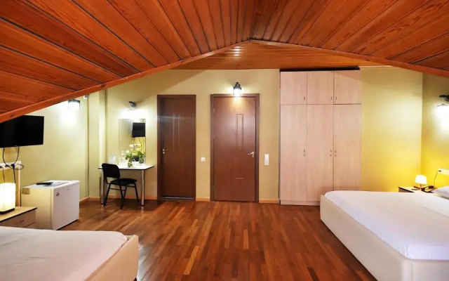 Family Attic room · Frida Tbilisi Hotel — photo 2