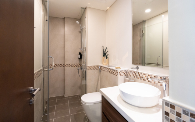 Апартаменты Keyrock Living Stylish 1BR with Pool Access