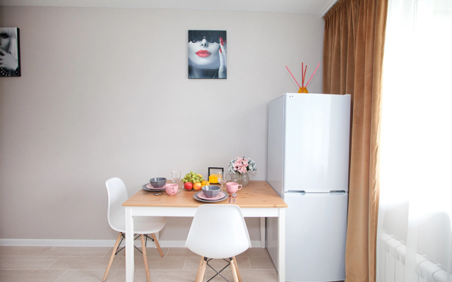 Апартаменты Рива Апарт Ред Липс