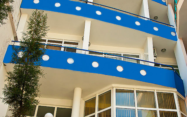 Гостиница Круиз в Утёсе - забронировать гостиницу Круиз, цены и фото номеров Утёс балкон