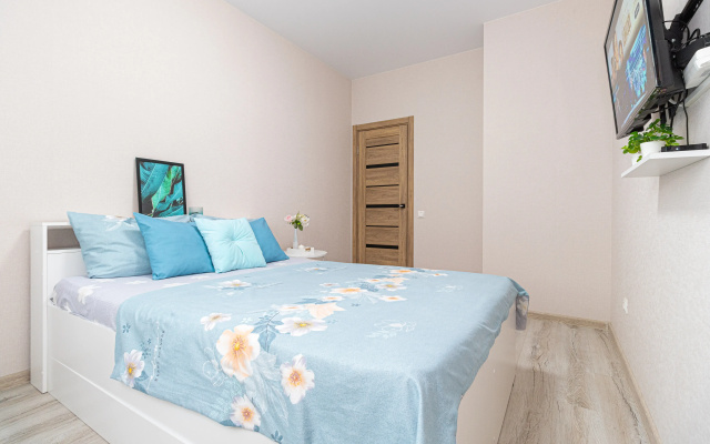Квартира 2-комн апартаменты Comfort plus на Бочарникова