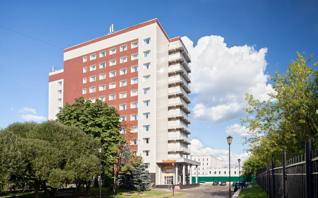 Гостиница SunFlower Парк в Москве - забронировать гостиницу SunFlower Парк, цены и фото номеров Москва вид на фасад