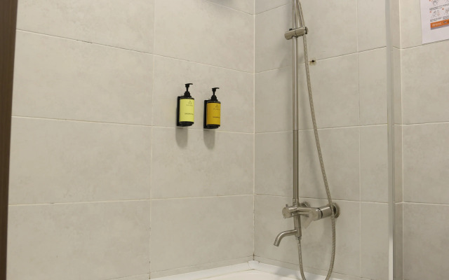 Bathroom · Batumi — photo 22