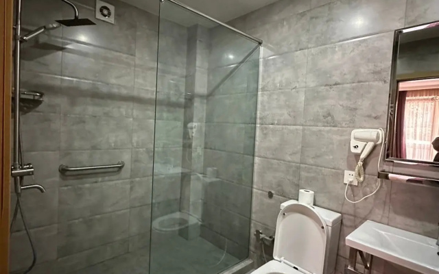 Bathroom · Tbilisi — photo 11