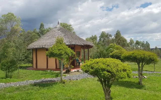 Отель The Great Circle Lodge