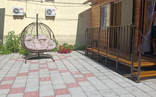 Мебелированные комнаты Лето в Голубицкой