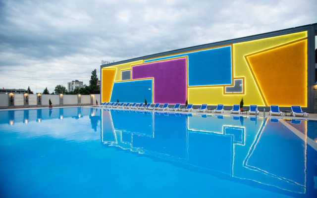 Отель West Inn Georgia