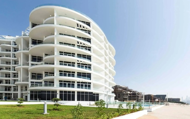 Апартаменты Globalstay Azizi Royal Bay