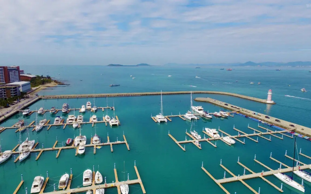 Отель Sanya Serenity Coast Marina