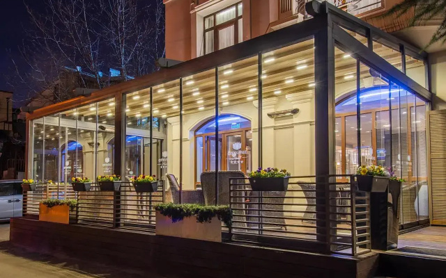 Hotel exterior · Tbilisi — photo 30