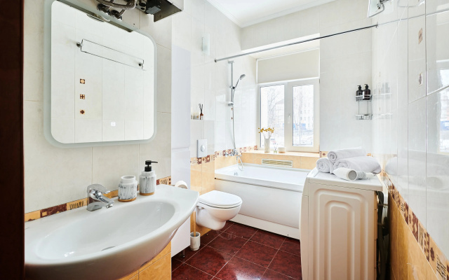 Квартира GM Apartments Яркая Трехкомнатная у Красной Площади