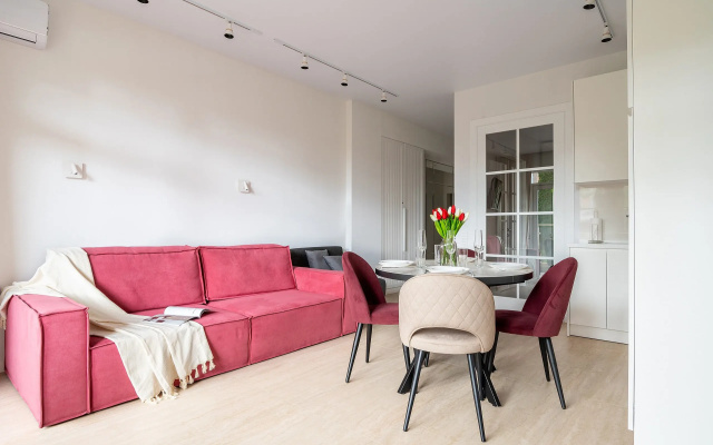 Апартаменты Red Apartment Светлана Парк Элис